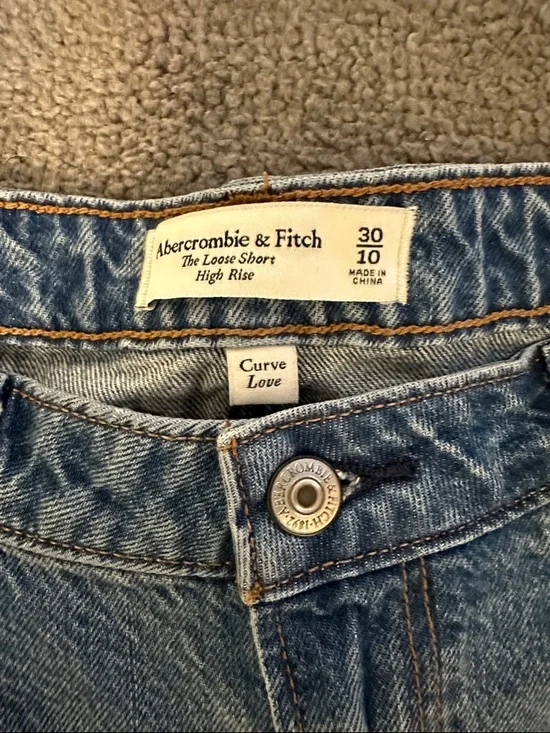 Curve love high rise loose shorts - Picture 2 of 3